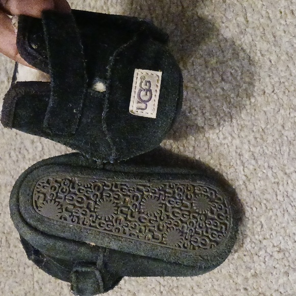 Baby UGG boots - Picture 2 of 6